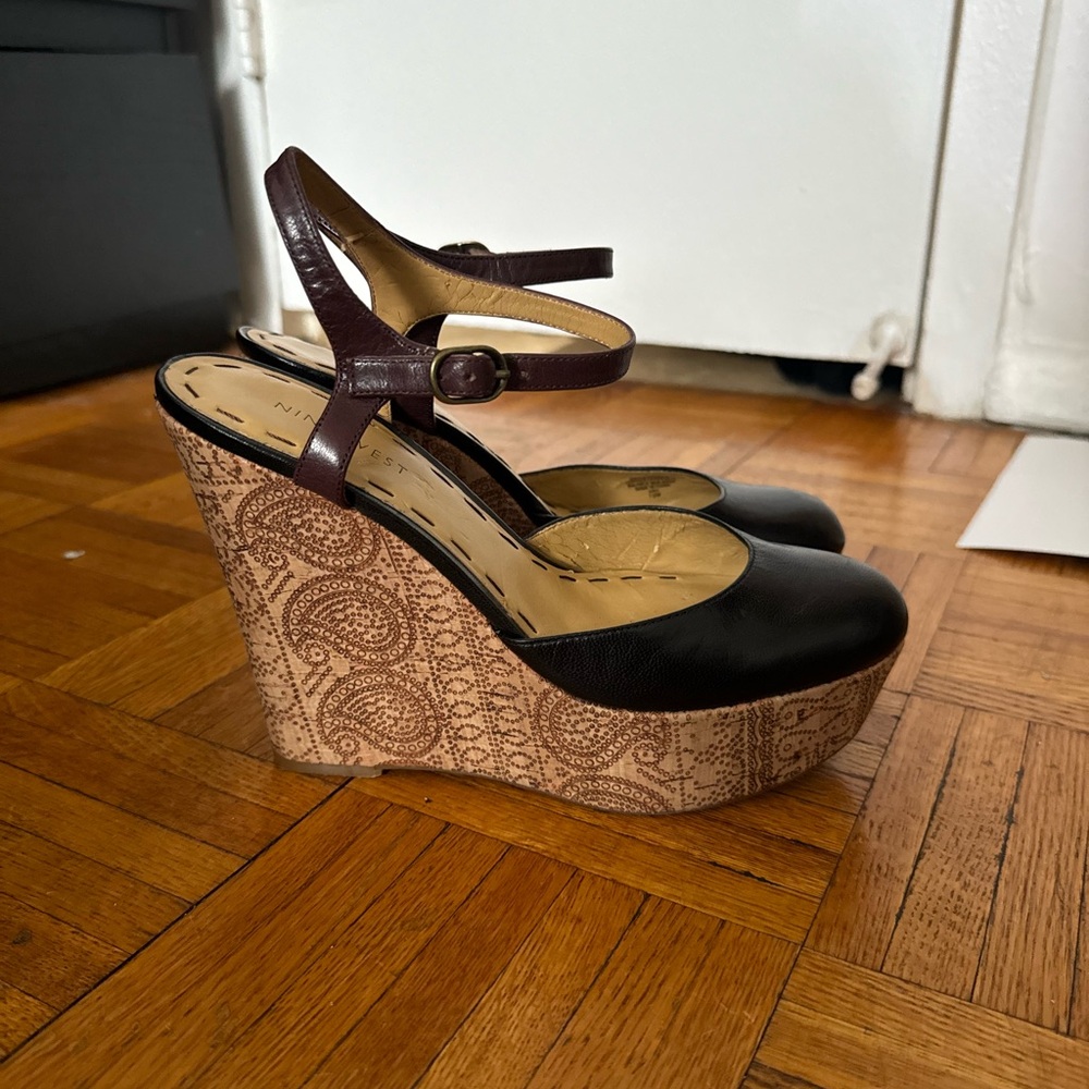 NINE WEST WEDGES SIZE 7 1/2 WOMEN